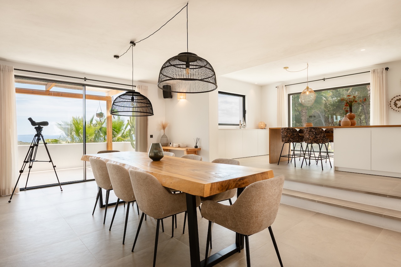 Resa Estates Ibiza for sale villa sea views koop dining room.jpg